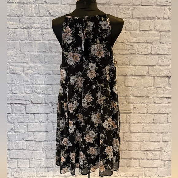 TORRID sleeveless Floral Halter Neck Chiffon Dress size 3 - Picture 4 of 4